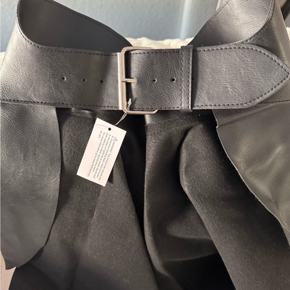 Fashion Nova Black Skirt Belt - Picture 3 of 17